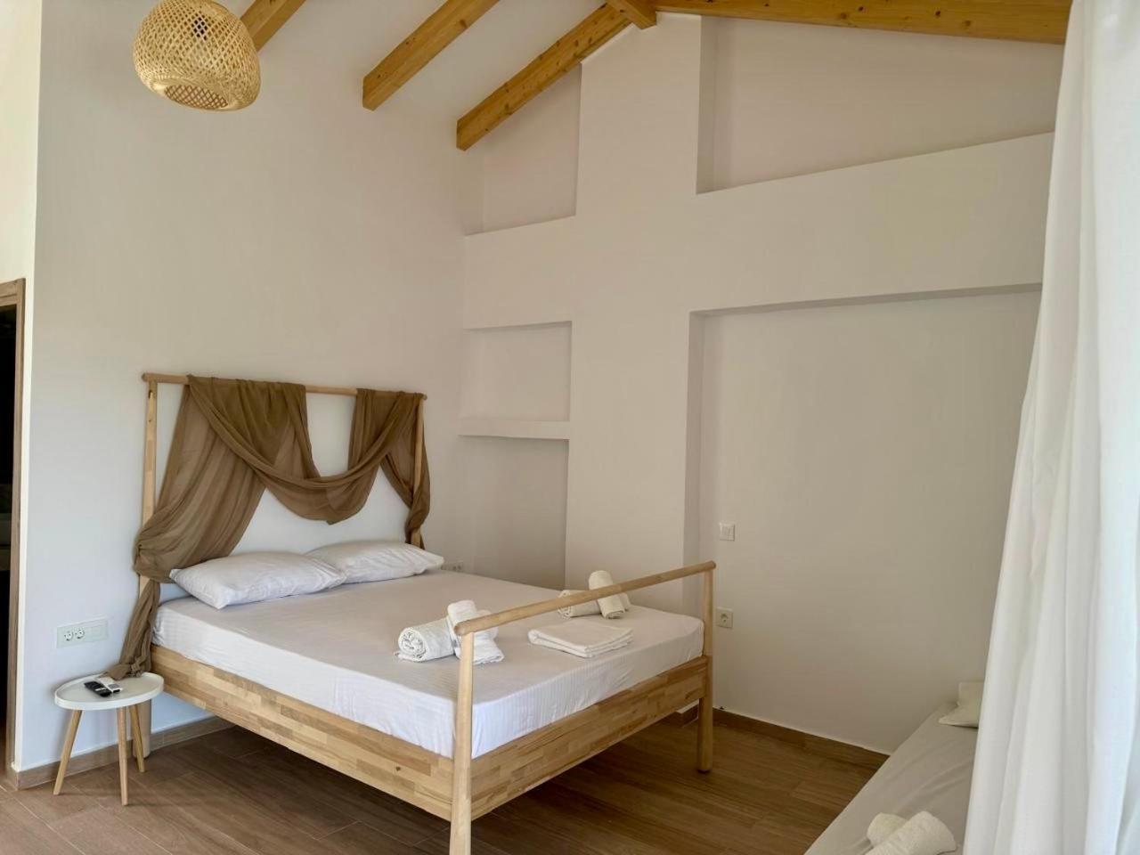 Nikludin Suites & Studios Laganas Exteriör bild