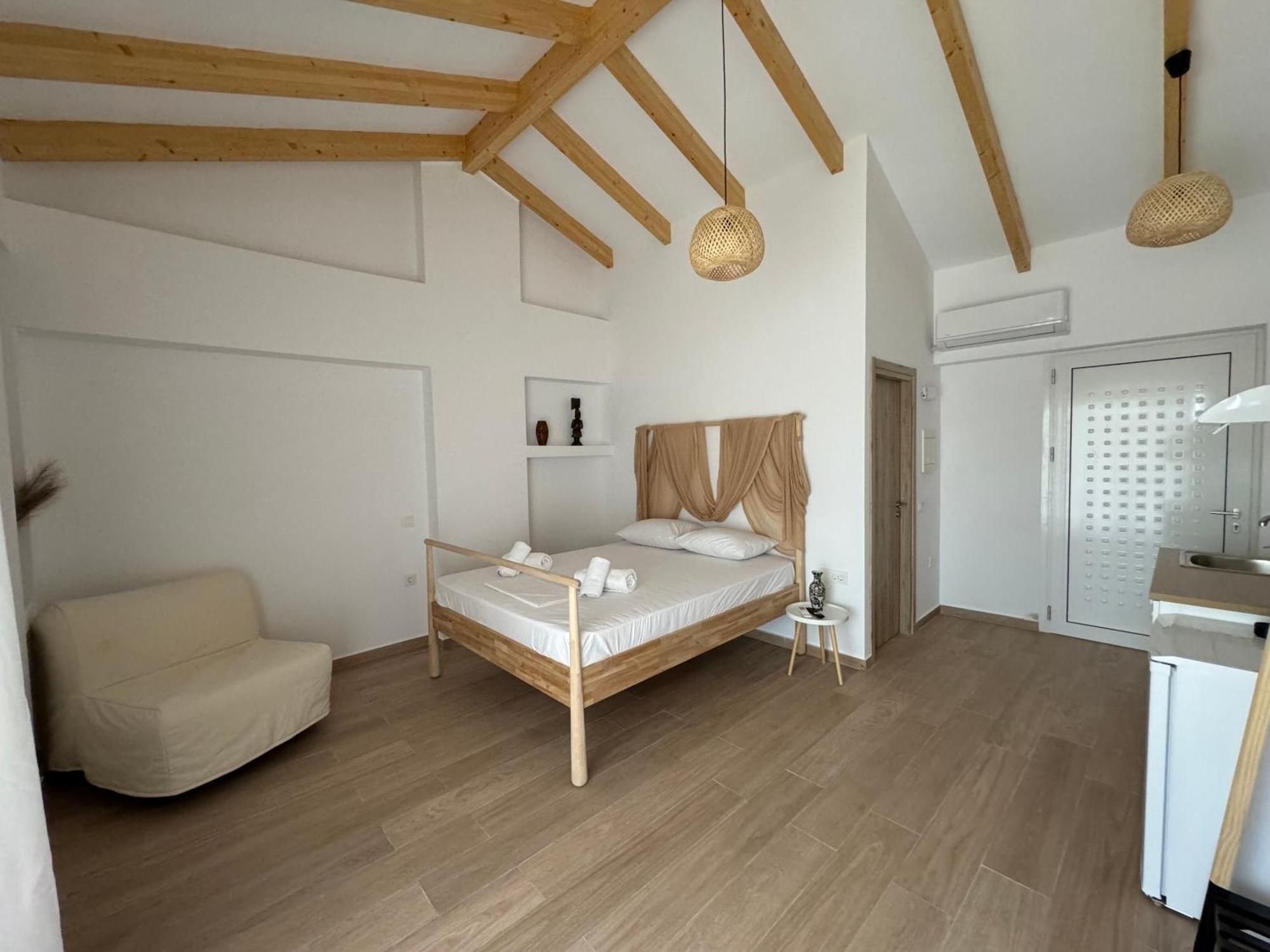 Nikludin Suites & Studios Laganas Exteriör bild