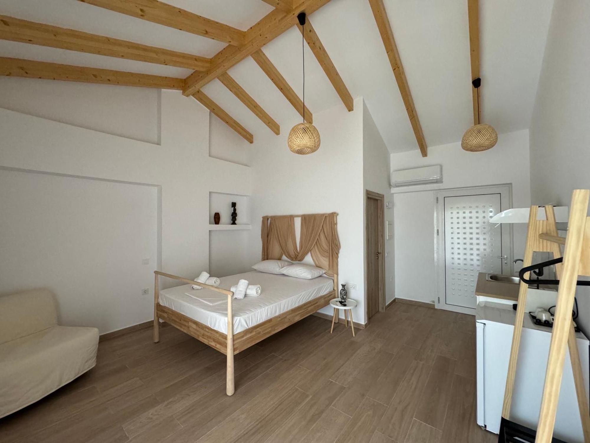 Nikludin Suites & Studios Laganas Exteriör bild